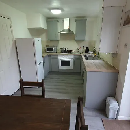 Lovely 3 Bedroom House Manchester Exterior photo