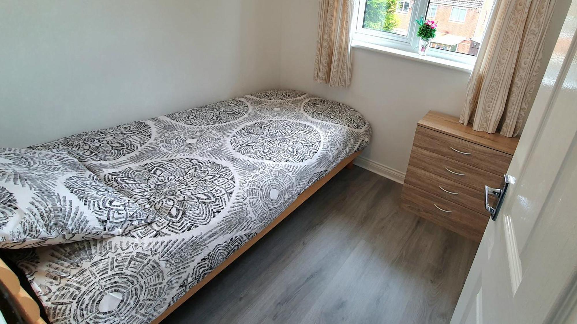 Lovely 3 Bedroom House * Manchester