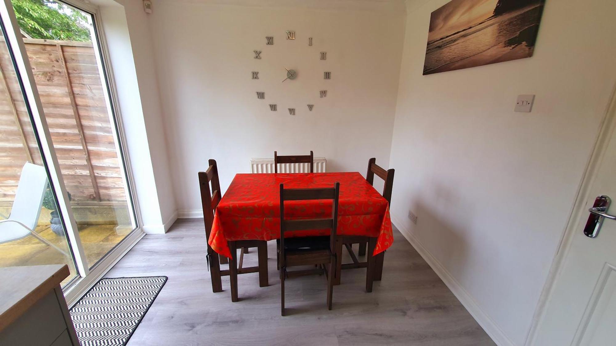 Holiday home Lovely 3 Bedroom House *